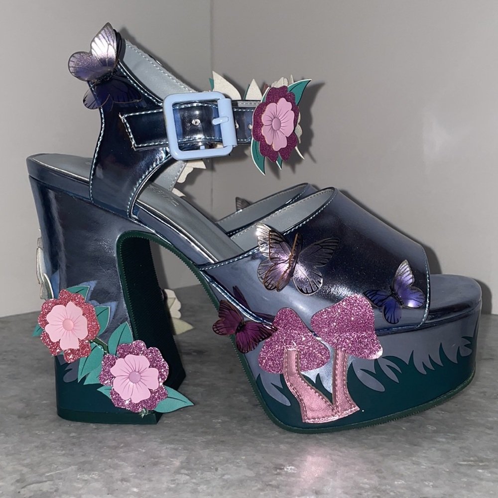 SOLD Sugar Thrillz Enchanted Forest Platform Heels